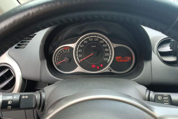 Used Mazda 2 2011 XuanDong 1.5L Automatic Fashion Edition Instrument Cluster