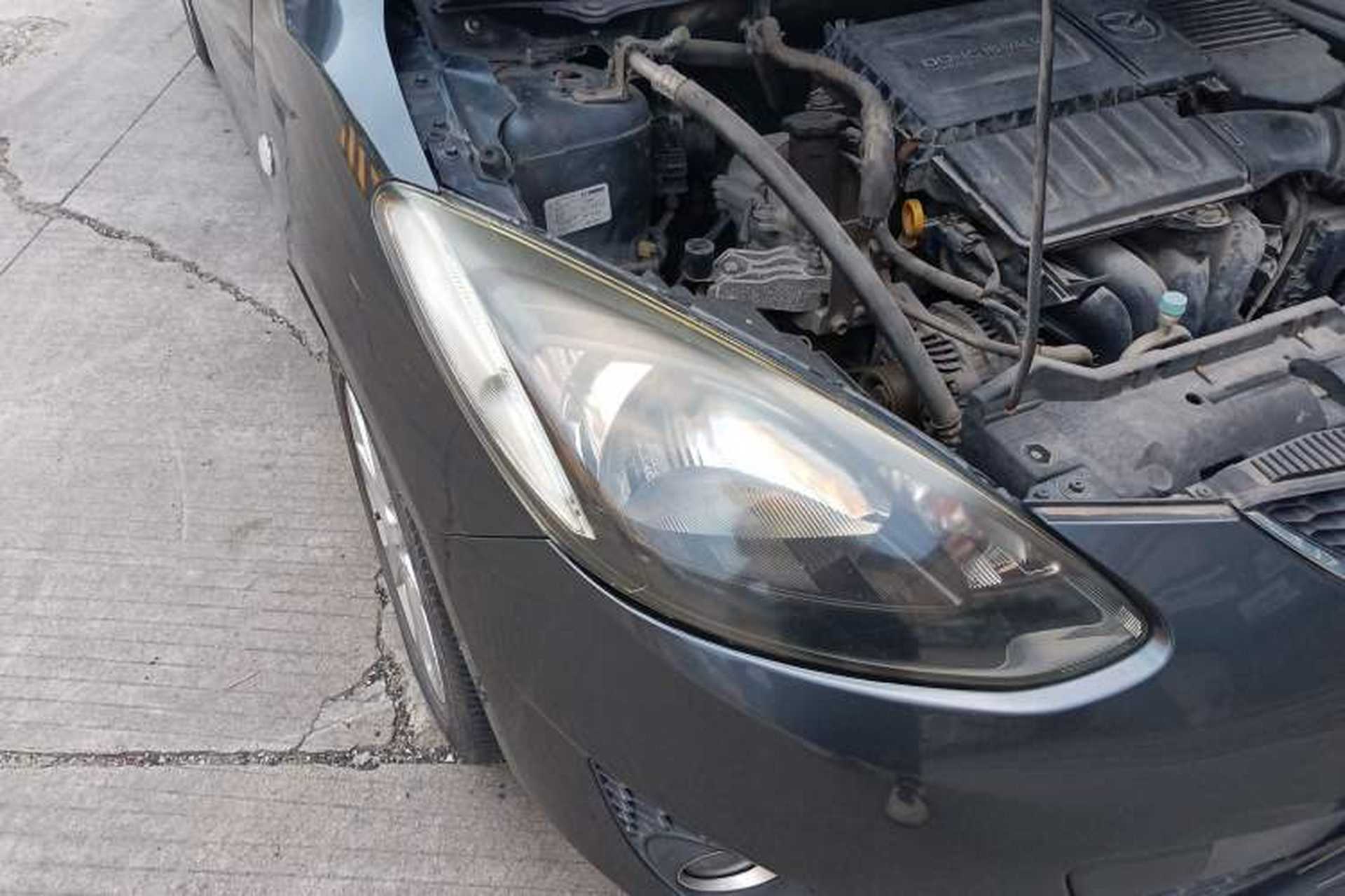 Used Mazda 2 2011 XuanDong 1.5L Automatic Fashion Edition Right Front Headlight