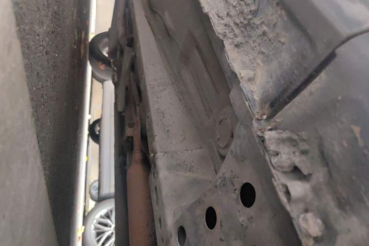 Used Mazda 2 2011 XuanDong 1.5L Manual Fashion Edition Chassis Front Right