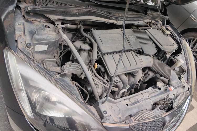 Used Mazda 2 2011 XuanDong 1.5L Manual Fashion Edition Engine Bay Right