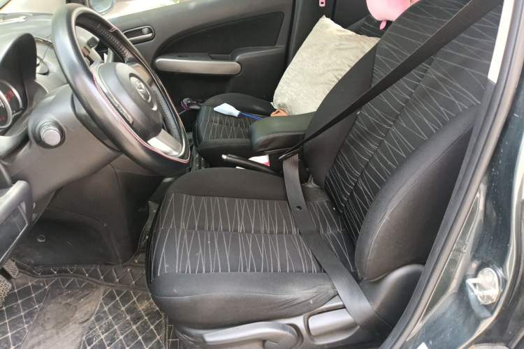 Used Mazda 2 2011 XuanDong 1.5L Automatic Value Edition Left Front Seat