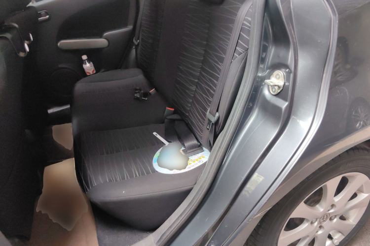 Used Mazda 2 2011 XuanDong 1.5L Manual Fashion Edition Left Rear Seat
