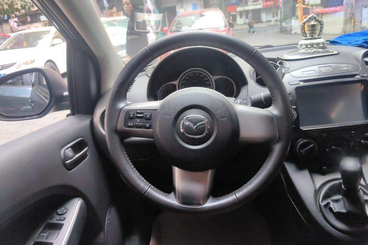 Used Mazda 2 2011 XuanDong 1.5L Manual Fashion Edition Steering Wheel