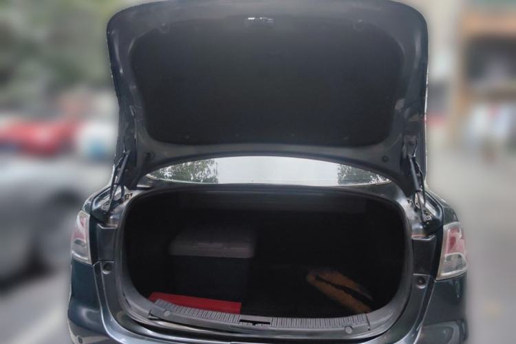 Used Mazda 2 2011 XuanDong 1.5L Manual Fashion Edition Trunk