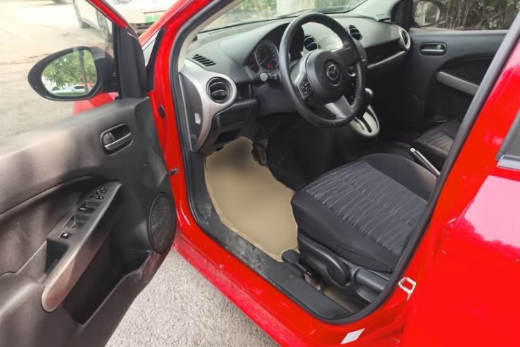 Used Mazda 2 2011 XuanDong 1.5L Automatic Value Edition Driver Seat