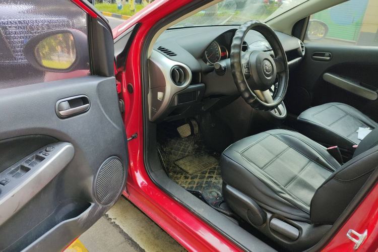 Used Mazda 2 2011 XuanDong 1.5L Automatic Value Edition Driver Seat