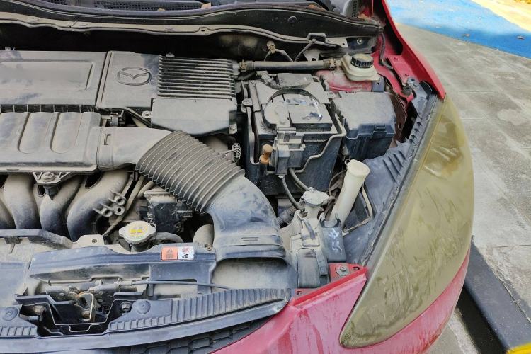 Used Mazda 2 2011 XuanDong 1.5L Automatic Value Edition Engine Bay Left
