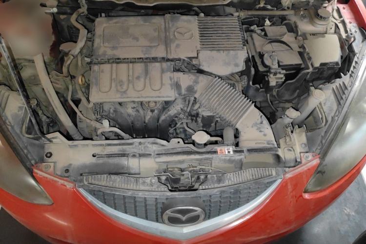 Used Mazda 2 2011 XuanDong 1.5L Manual Fashion Edition Engine Bay