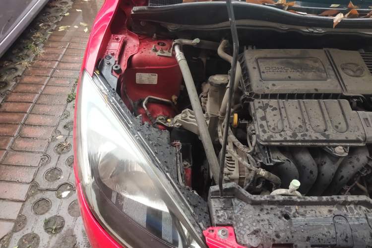 Used Mazda 2 2011 Xuan Dong 1.5L Manual Value Edition Engine Bay Right