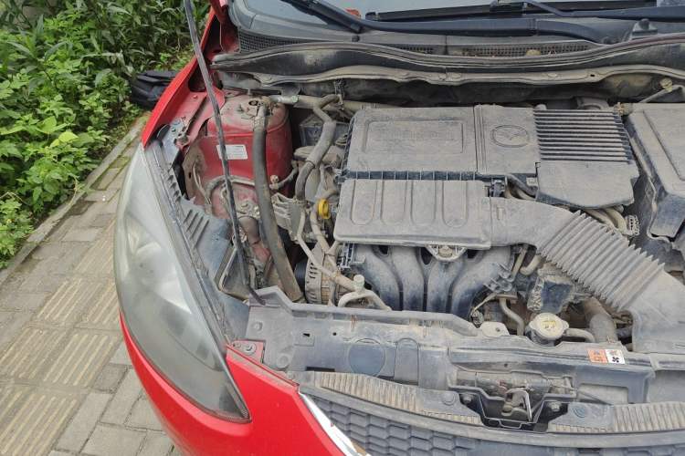 Used Mazda 2 2011 XuanDong 1.5L Manual Fashion Edition Engine Bay Right
