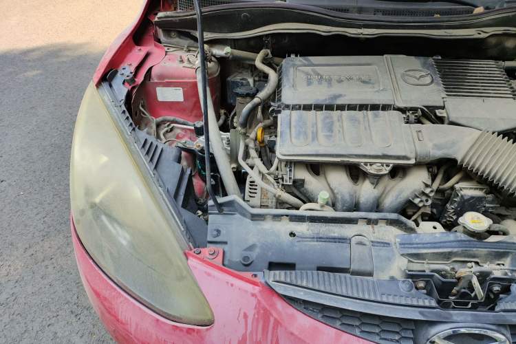 Used Mazda 2 2011 XuanDong 1.5L Automatic Value Edition Engine Bay Right