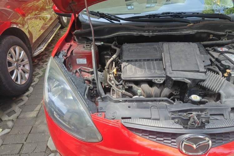 Used Mazda 2 2011 XuanDong 1.5L Automatic Value Edition Engine Bay Right