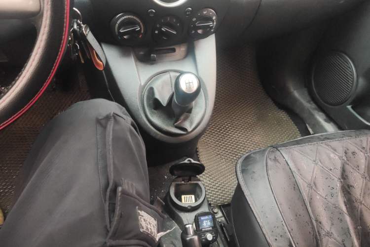 Used Mazda 2 2011 Xuan Dong 1.5L Manual Value Edition Gear Lever