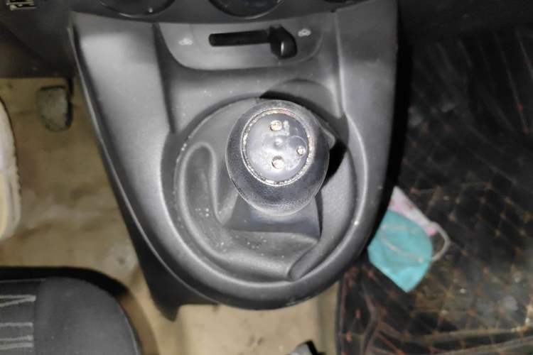 Used Mazda 2 2011 XuanDong 1.5L Manual Fashion Edition Gear Lever