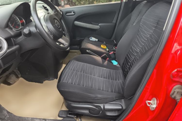 Used Mazda 2 2011 XuanDong 1.5L Automatic Value Edition Left Front Seat