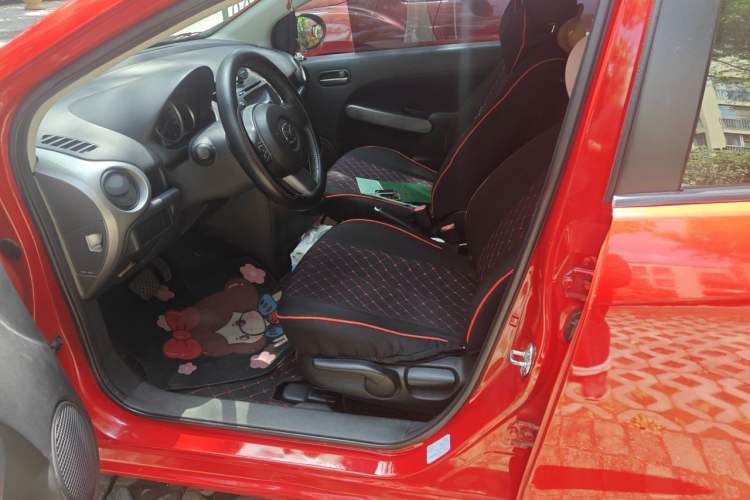Used Mazda 2 2011 XuanDong 1.5L Automatic Value Edition Left Front Seat
