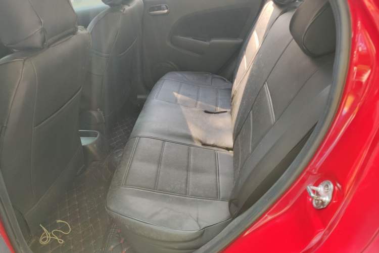 Used Mazda 2 2011 XuanDong 1.5L Automatic Value Edition Left Rear Seat