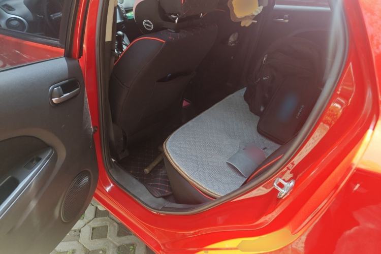 Used Mazda 2 2011 XuanDong 1.5L Automatic Value Edition Left Rear Seat