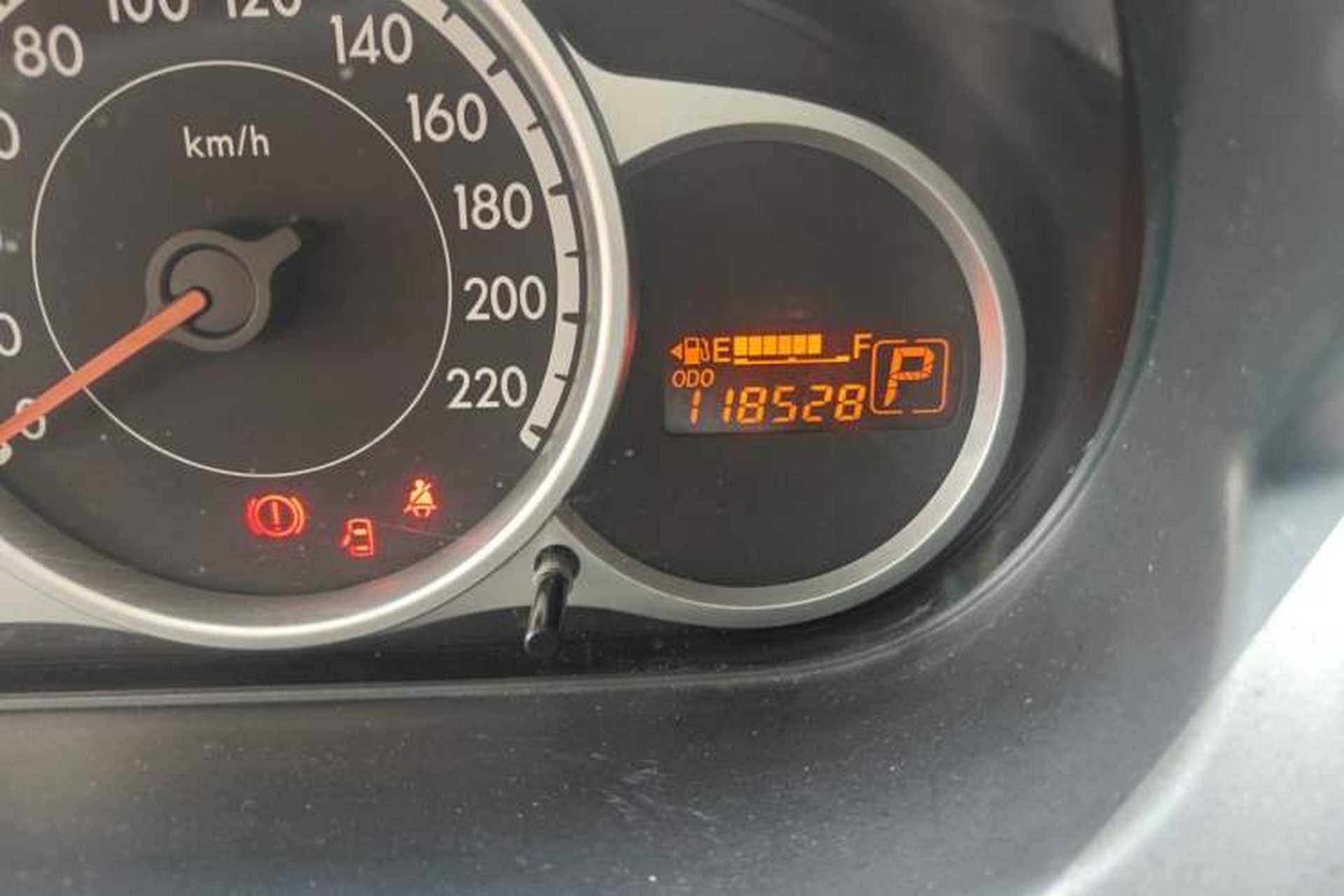 Used Mazda 2 2011 XuanDong 1.5L Automatic Value Edition Odometer Close Up