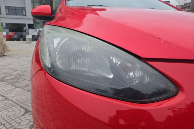 Used Mazda 2 2011 XuanDong 1.5L Automatic Fashion Edition Right Front Headlight