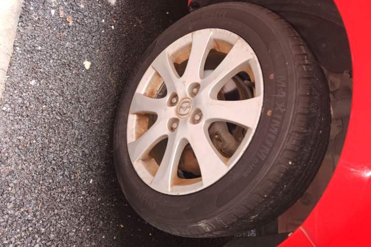 Used Mazda 2 2011 XuanDong 1.5L Manual Fashion Edition Right Front Wheel Hub