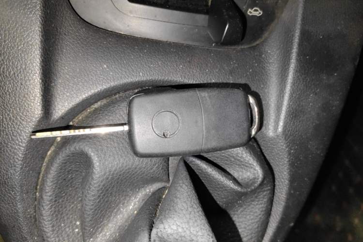 Used Mazda 2 2011 XuanDong 1.5L Manual Fashion Edition Vehicle Key