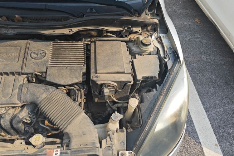 Used Mazda 2 2011 XuanDong 1.5L Manual Fashion Edition Engine Bay Left