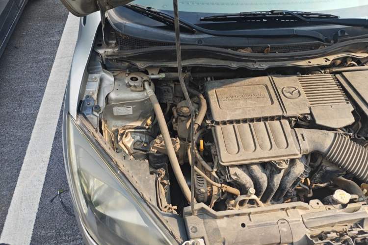 Used Mazda 2 2011 XuanDong 1.5L Manual Fashion Edition Engine Bay Right
