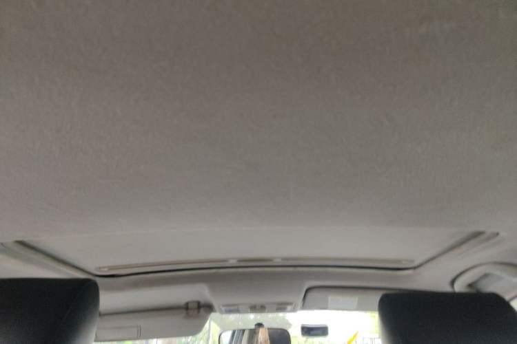 Used Mazda 2 2011 Xuan Dong 1.5L Automatic Luxury Edition Headliner