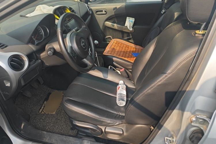 Used Mazda 2 2011 XuanDong 1.5L Manual Fashion Edition Left Front Seat