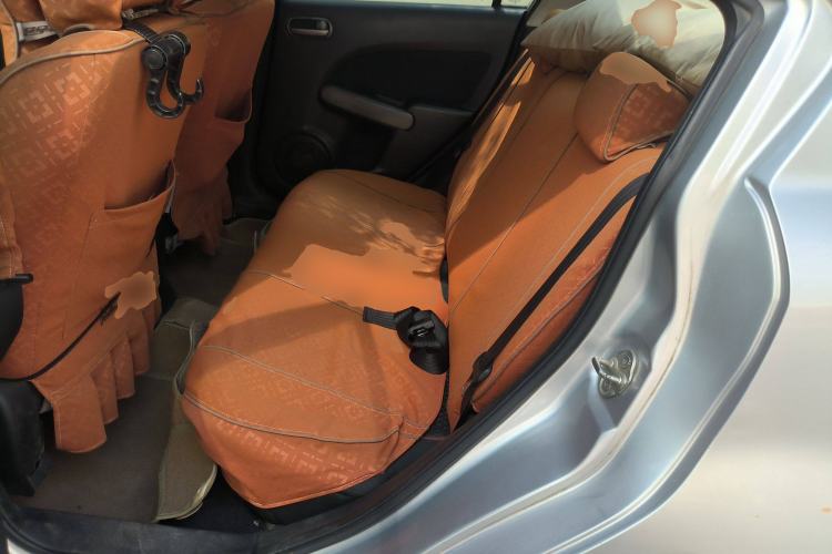 Used Mazda 2 2011 Xuan Dong 1.5L Automatic Luxury Edition Left Rear Seat