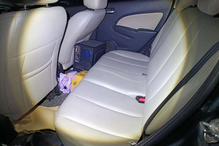 Used Mazda 2 2011 XuanDong 1.5L Automatic Value Edition Left Rear Seat