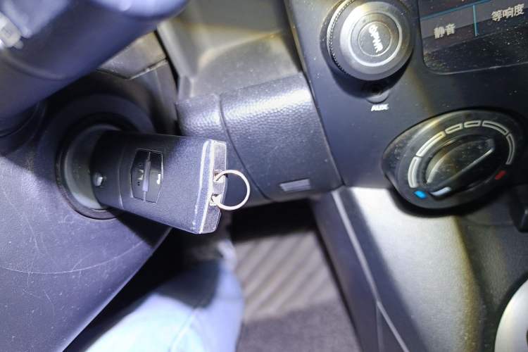 Used Mazda 2 2011 XuanDong 1.5L Automatic Value Edition Vehicle Key
