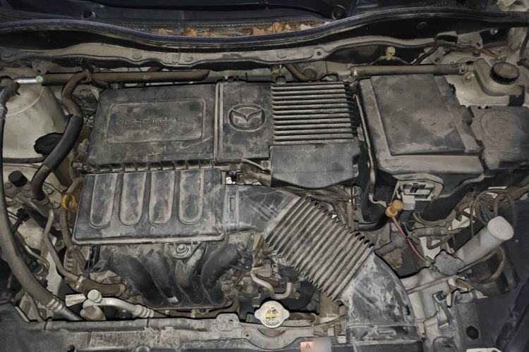 Used Mazda 2 2011 XuanDong 1.5L Automatic Value Edition Engine Bay