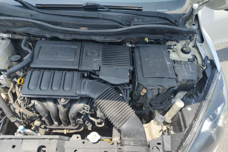 Used Mazda 2 2011 XuanDong 1.5L Automatic Value Edition Engine Bay Left