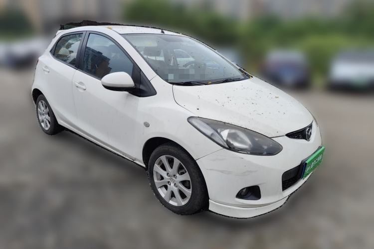 Used Mazda 2 2011 XuanDong 1.5L Automatic Value Edition Front Right 45 Deg