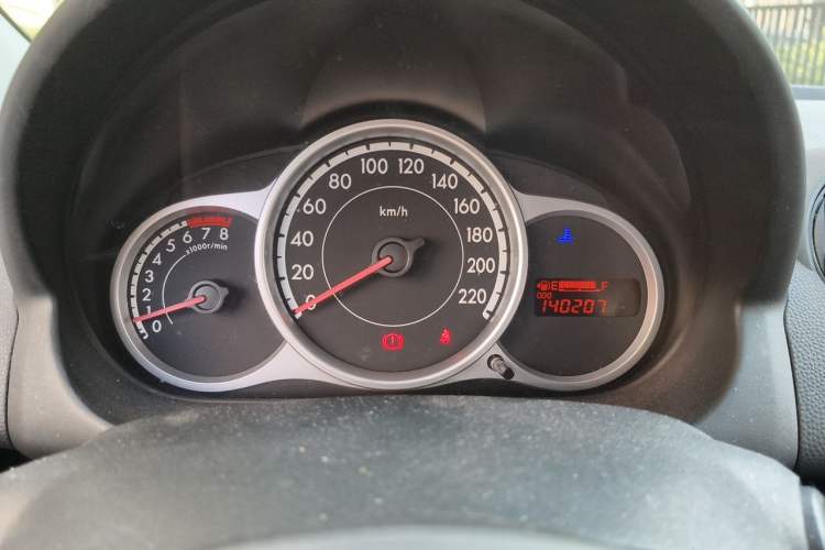 Used Mazda 2 2011 XuanDong 1.5L Manual Fashion Edition Instrument Cluster