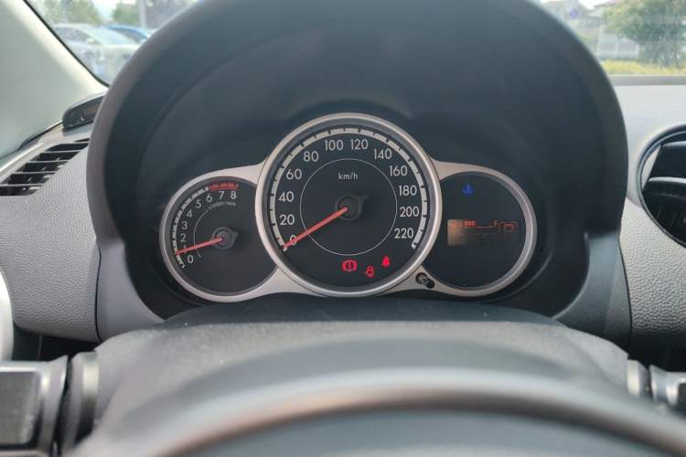 Used Mazda 2 2011 XuanDong 1.5L Automatic Value Edition Instrument Cluster