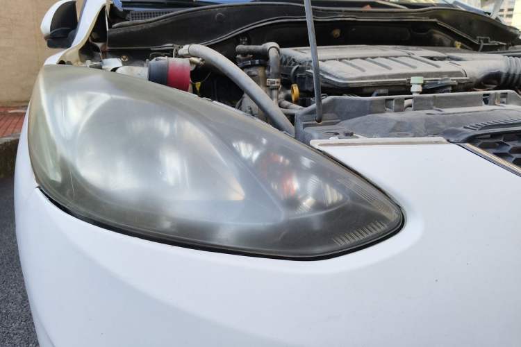 Used Mazda 2 2011 XuanDong 1.5L Manual Fashion Edition Right Front Headlight
