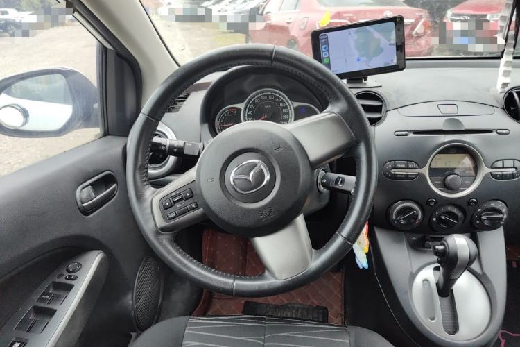 Used Mazda 2 2011 XuanDong 1.5L Automatic Value Edition Steering Wheel