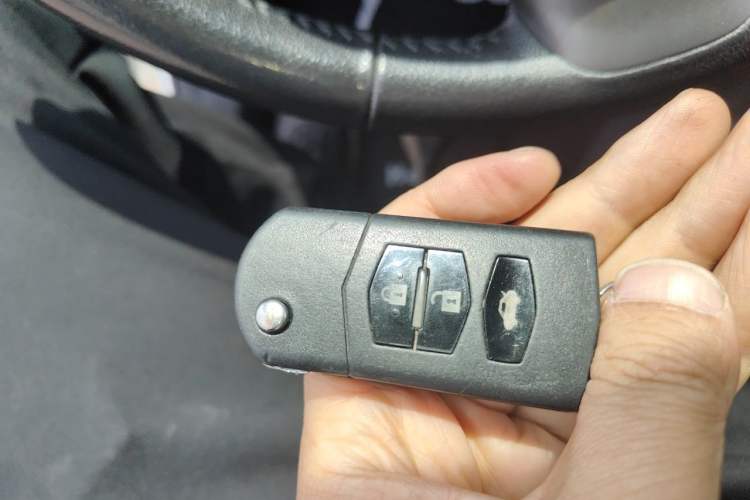 Used Mazda 2 2011 XuanDong 1.5L Automatic Value Edition Vehicle Key