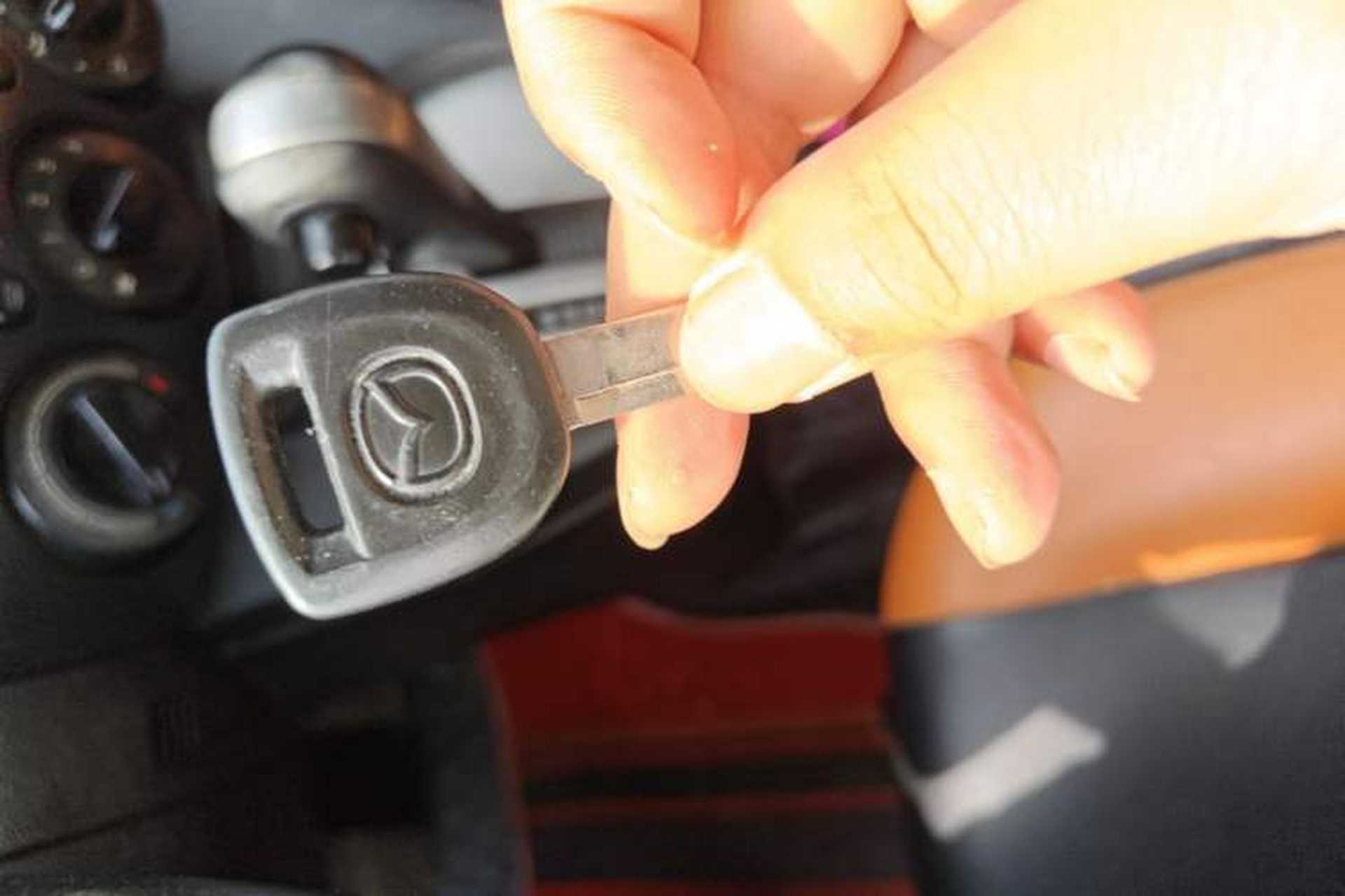 Used Mazda 2 2011 XuanDong 1.5L Automatic Value Edition Vehicle Key