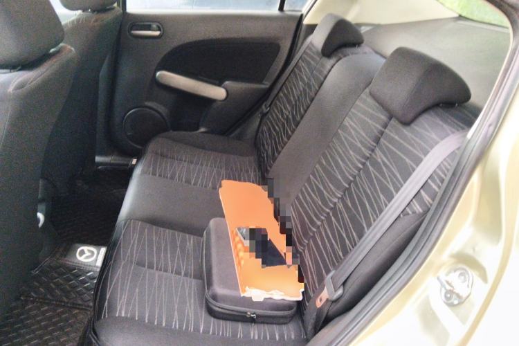 Used Mazda 2 2011 XuanDong 1.5L Automatic Fashion Edition Left Rear Seat