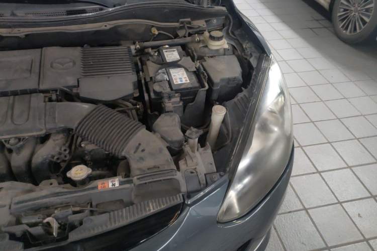 Used Mazda 2 2012 Sedan XuanDong 1.5L Manual Fashion Edition Engine Bay Left