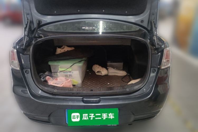 Used Mazda 2 2012 Sedan XuanDong 1.5L Manual Fashion Edition Trunk