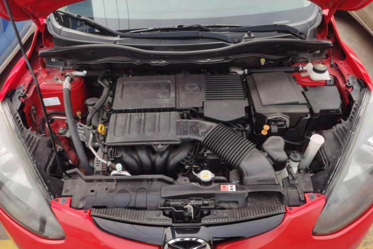 Used Mazda 2 2012 Hatchback Xuan Dong 1.5L Automatic Value Edition Engine Bay