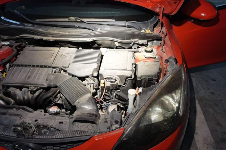 Used Mazda 2 2012 Hatchback Xuan Dong 1.3L Automatic Standard Edition Engine Bay Left