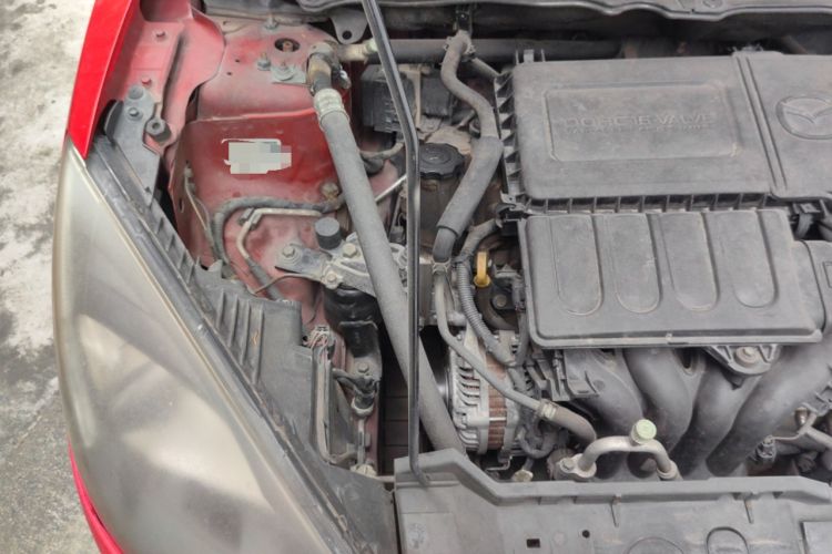 Used Mazda 2 2012 Sedan XuanDong 1.5L Automatic Fashion Edition Engine Bay Right