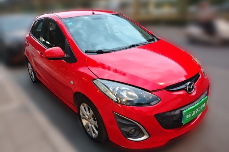 Used Mazda 2 2012 Hatchback Xuan Dong 1.5L Manual Value-Added Edition Front Right 45 Deg