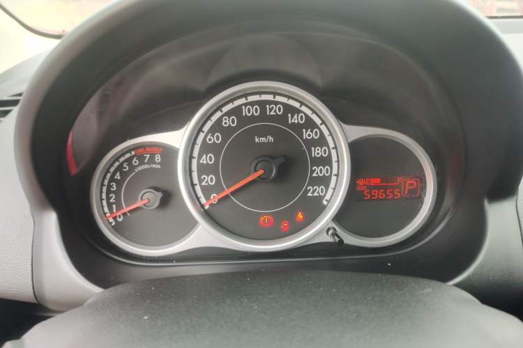 Used Mazda 2 2012 Hatchback Xuan Dong 1.5L Automatic Value Edition Instrument Cluster